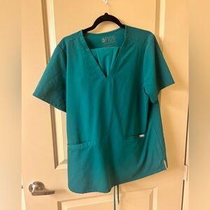 FIGS Kelly green scrub set